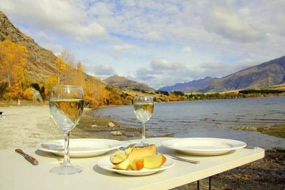You Know You're in New Zealand When . . . 1 New Zealand picnic