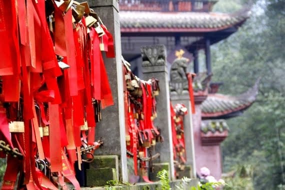 Emeishan: A Spirtual Trek 6 Locks of love at Chinese Temple