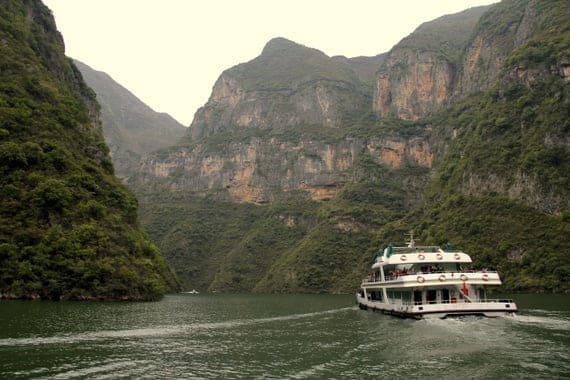 Cruising the Yangtze 1 Yangtze is the third longest river in the world