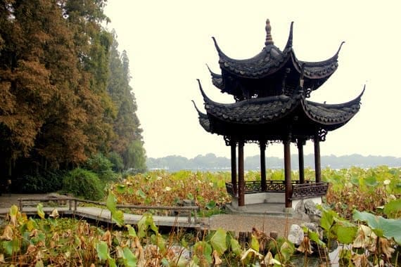 Lakeside in Hangzhou 10 travel tips for hangzhou