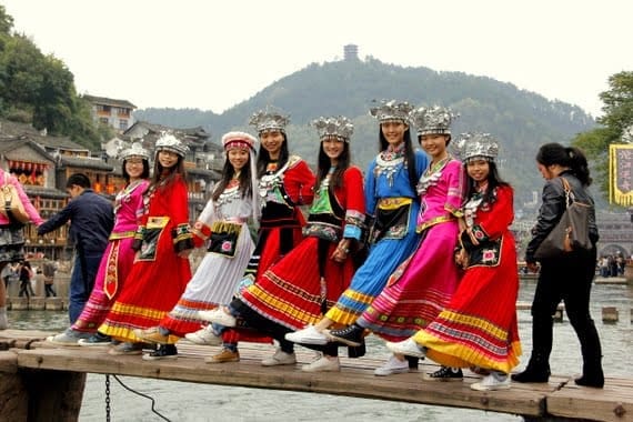 You Know You're in China When.... 3 Traditional Chinese Costumes