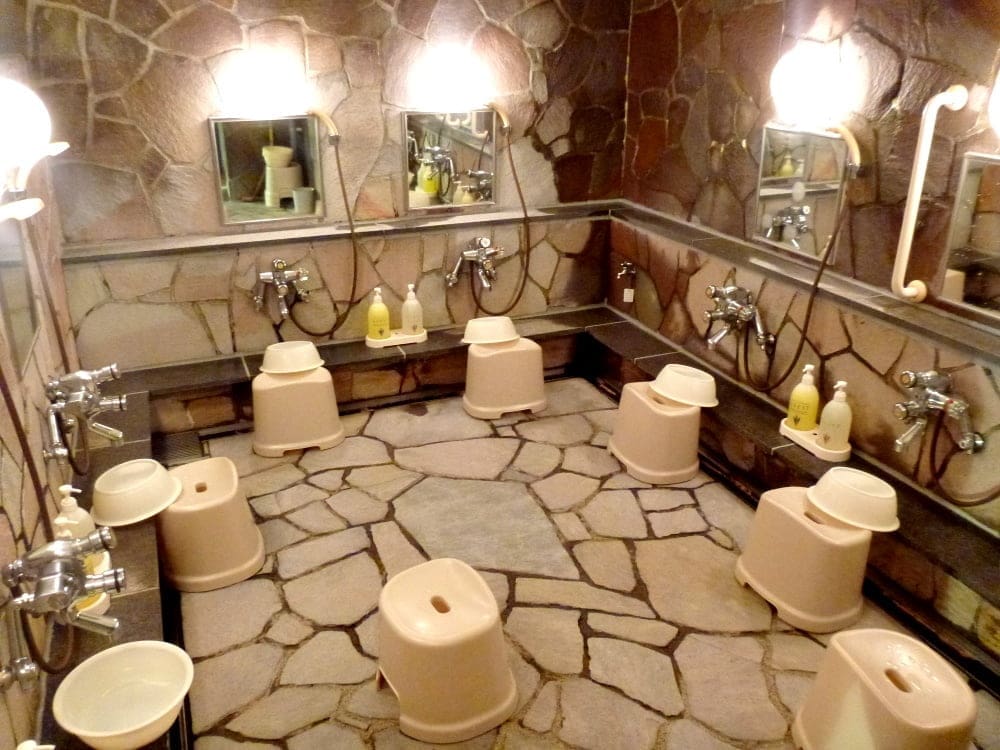 Konichiwa Hokkaido! 8 how to use a japanese onsen