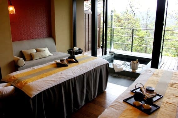 Okinawa: The Japanese Tropics 10 ESPA treatment room
