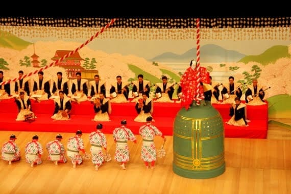 The Many Faces of Tokyo Japan 9 seeing a kabuki performance