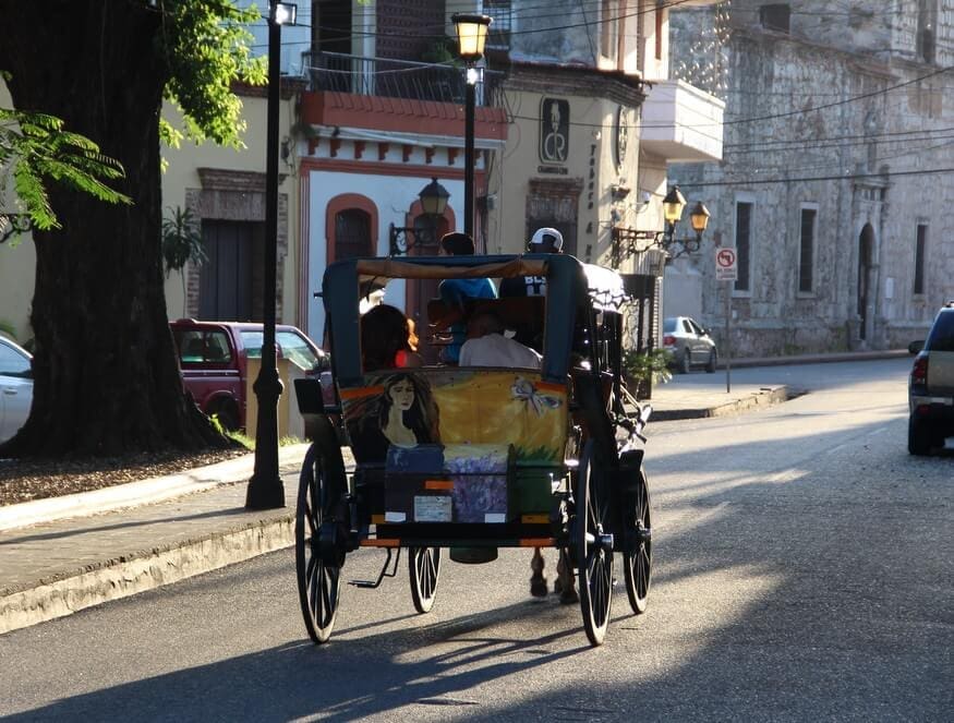 You Know You're In The Dominican Republic When... 2 Zona Colonial Santo Domingo, DR